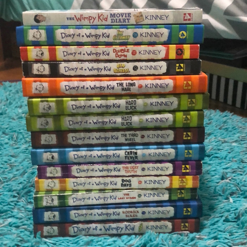 Diary of a Wimpy Kid book set